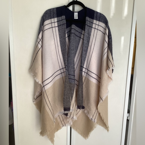 Jackets & Blazers - Plaid shawl cape ruana wrap sweater cardigan poncho One Size EUC